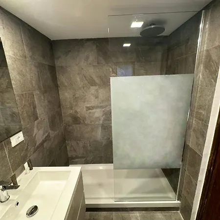 Imperial House San Calisto 7 Nyaraló